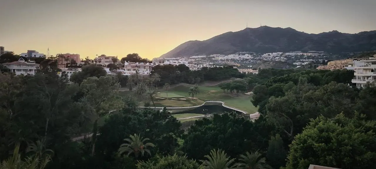 Soleado Apartamento Golf Y A 900 M De La Playa Benalmádena